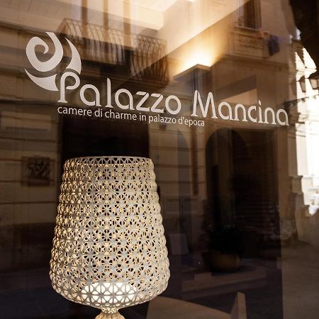 Готель Palazzo Mancina Трапані Екстер'єр фото